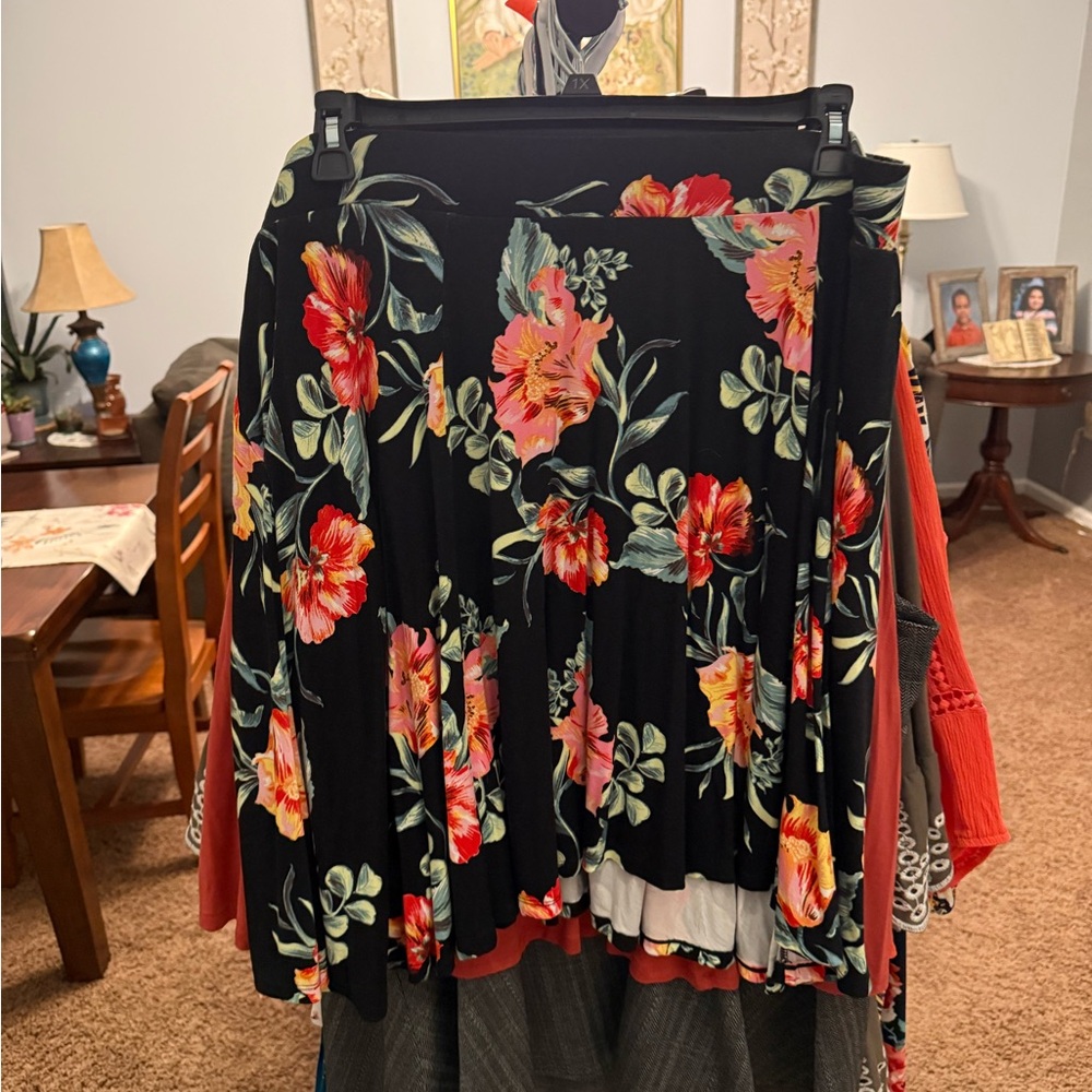 Torrid plus size Floral Black Skirt